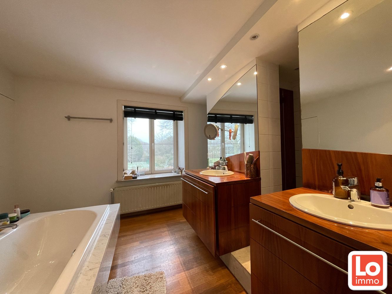 Alleenstaande ruime woning met 4 slaapkamers foto 15