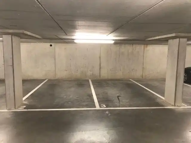 Parking/Garagebox foto 3