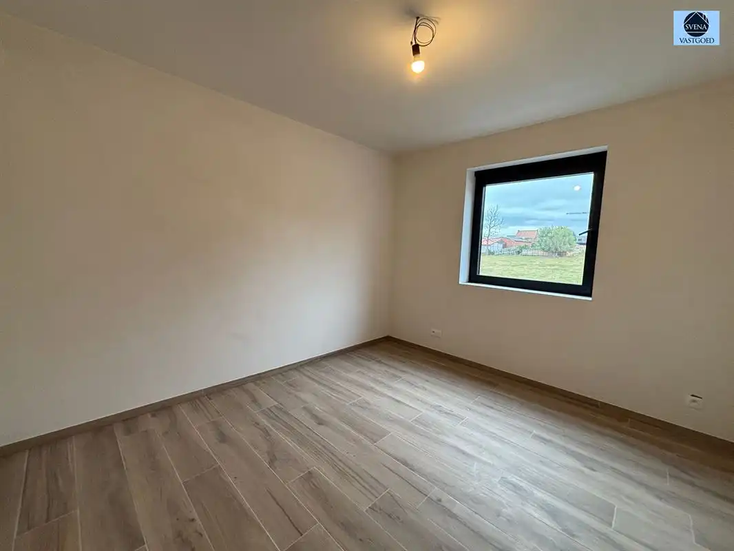 NIEUWBOUWWONING MET 4 SLAAPKAMERS, GARAGE EN TUIN  foto 8