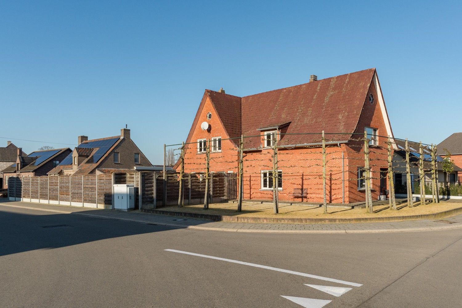 Karaktervolle vrijstaande woning nabij de Nederlandse grens foto 35