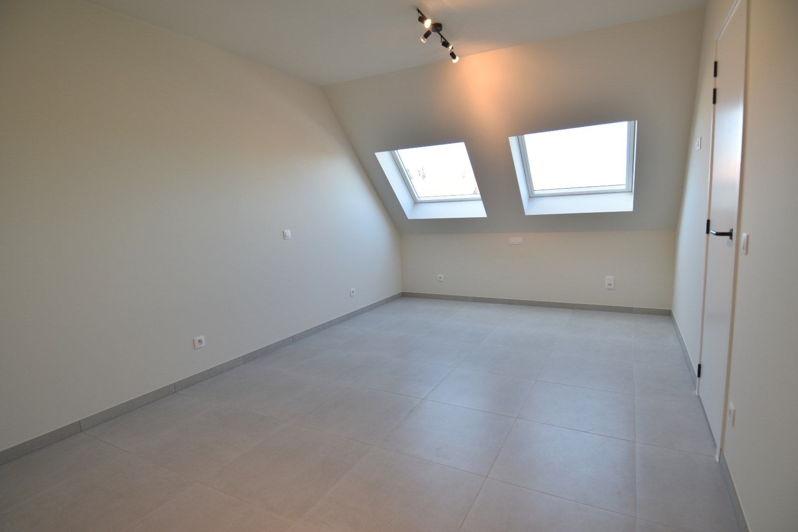 Luxe penthouse appartement met 2 terrassen in Gullegem foto 11