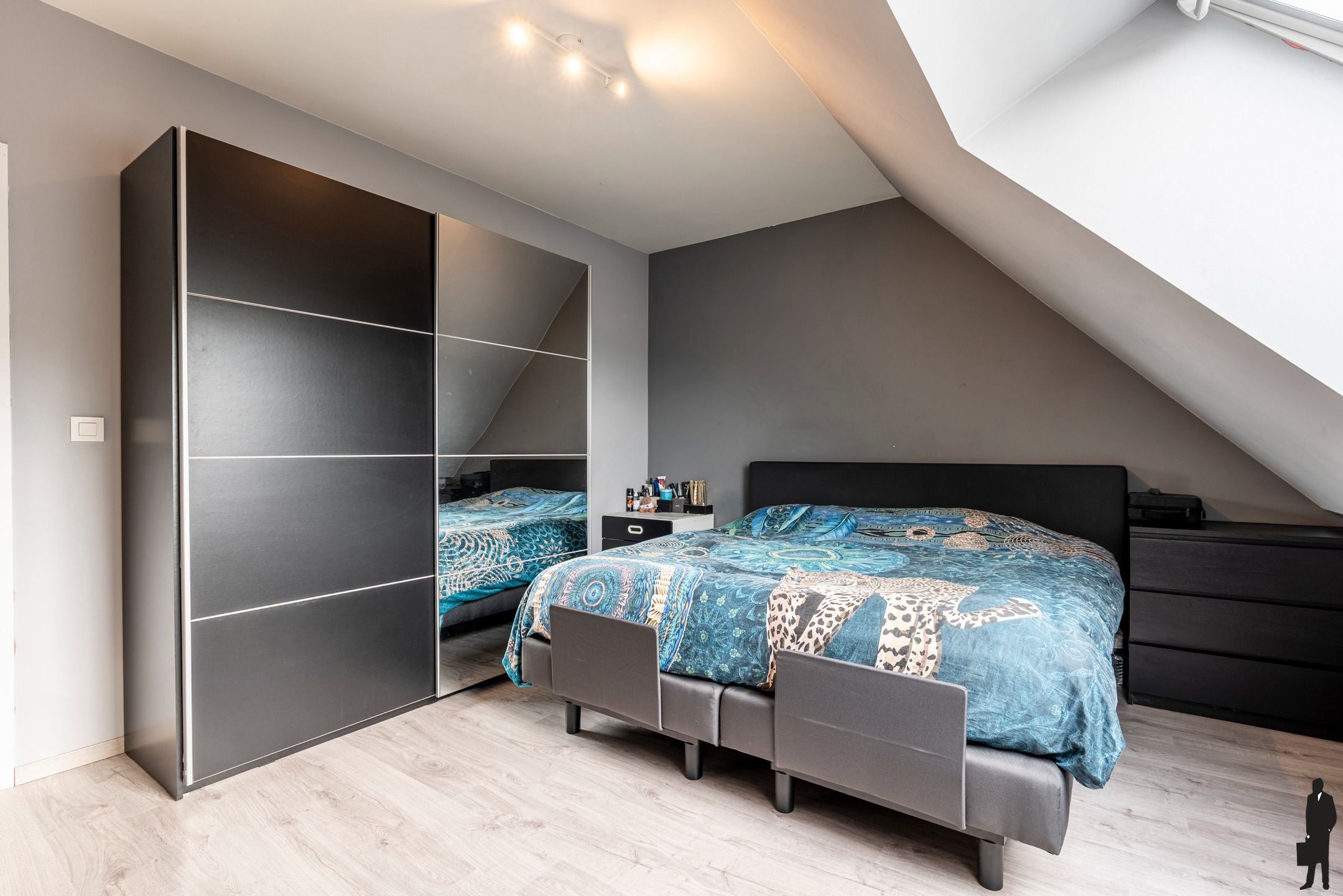 Recente gezinswoning met 5 slpks in rustig woonerf foto 15