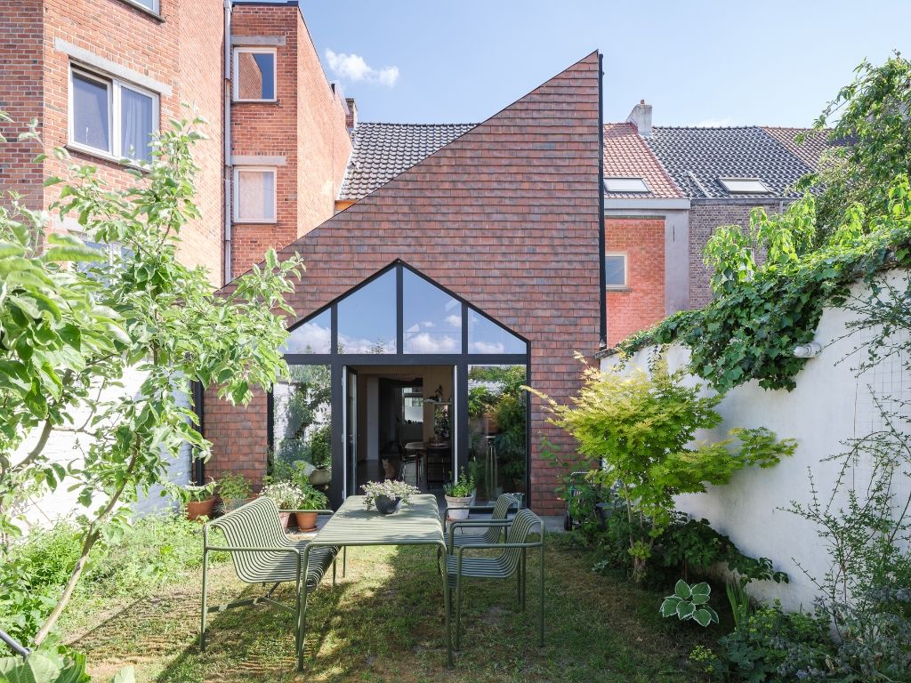 Sint-Amandsberg - Karaktervolle woning met 3 slaapkamers en tuin nabij het hart van Gent foto 2