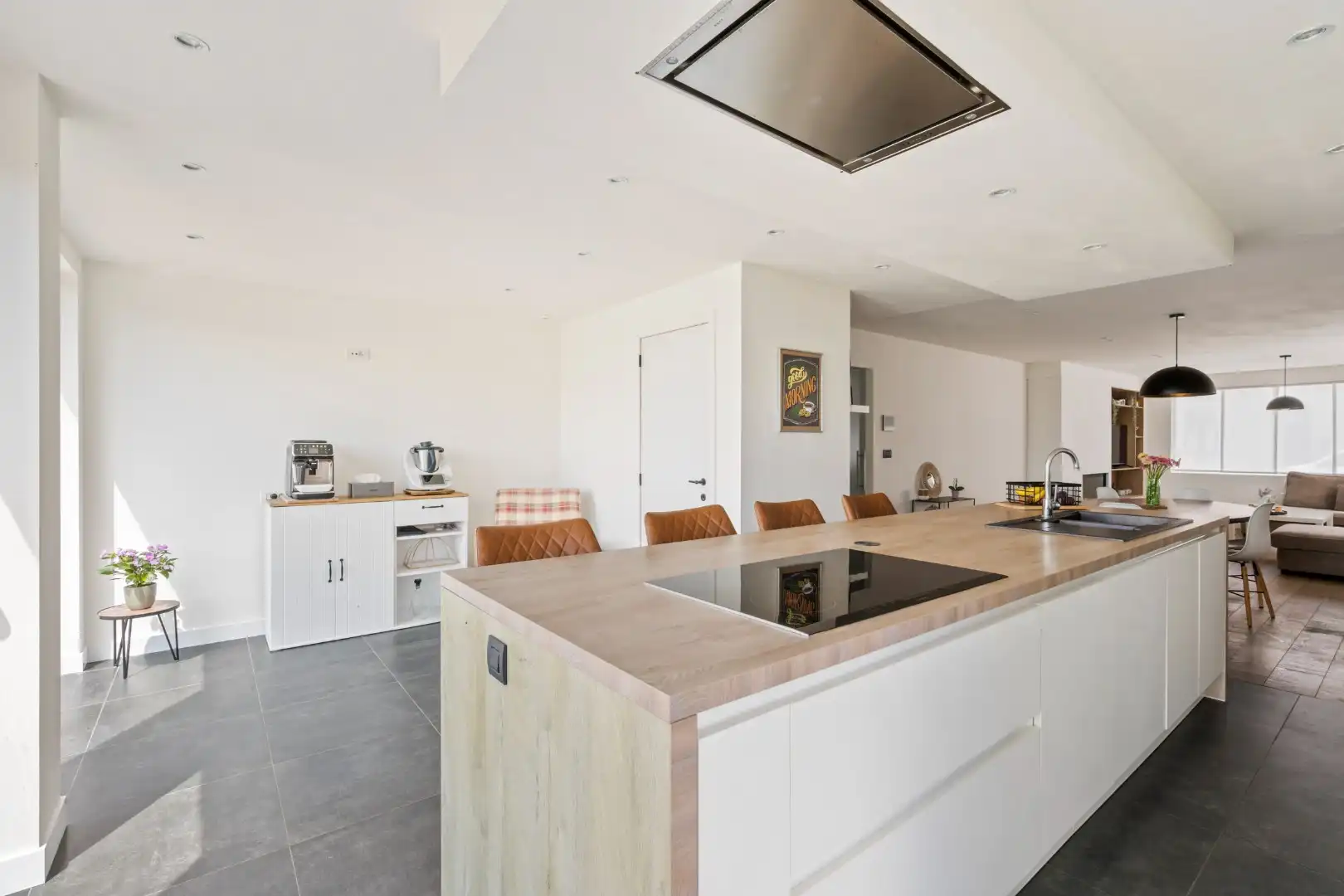 Instapklare halfopen woning met garage, tuin en bijgebouw in Moorsele foto 11