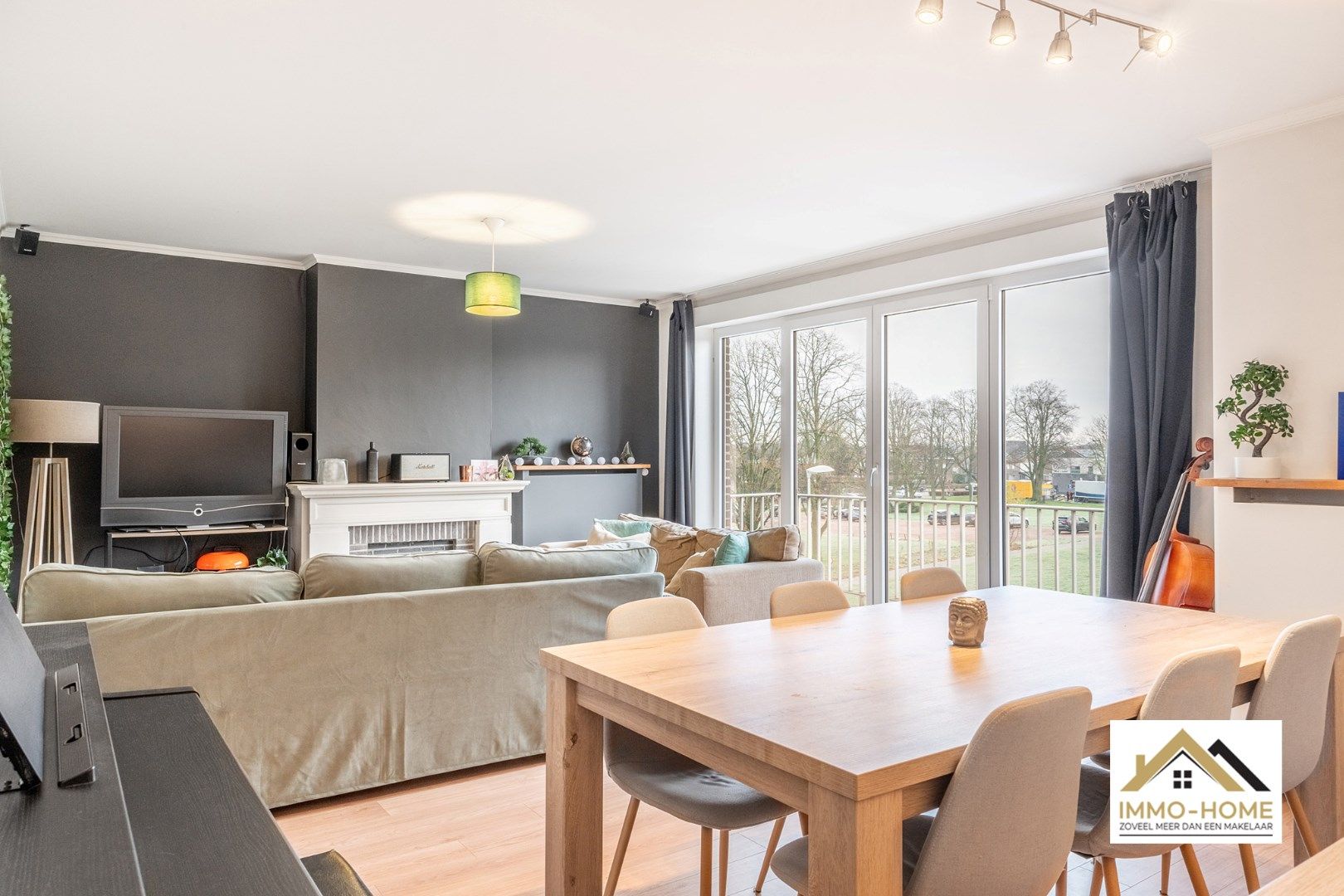 Instapklaar appartement op topligging te Deinze! foto 3