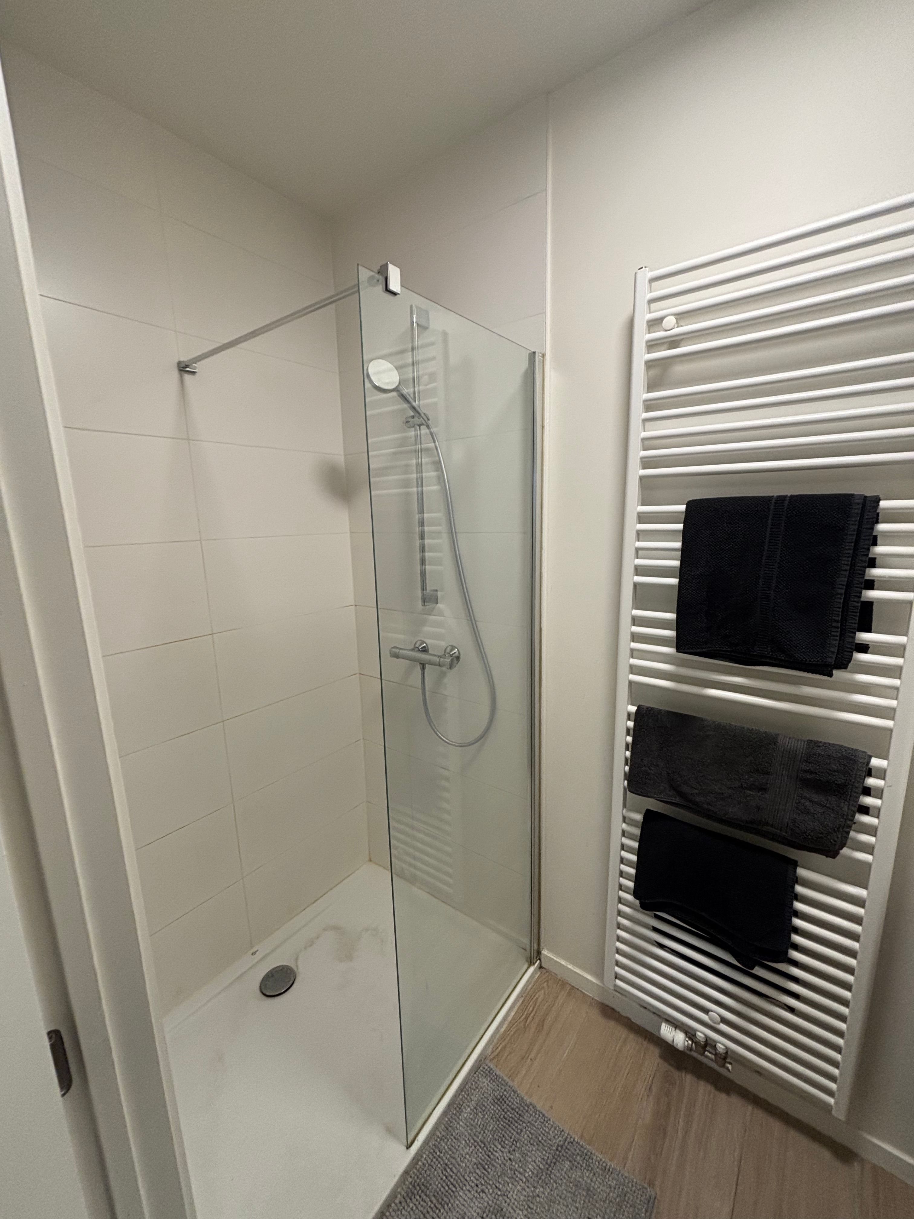 Modern & energiezuinig duplex-appartement te huur – Toplocatie nabij Dok Noord, Gent foto 10