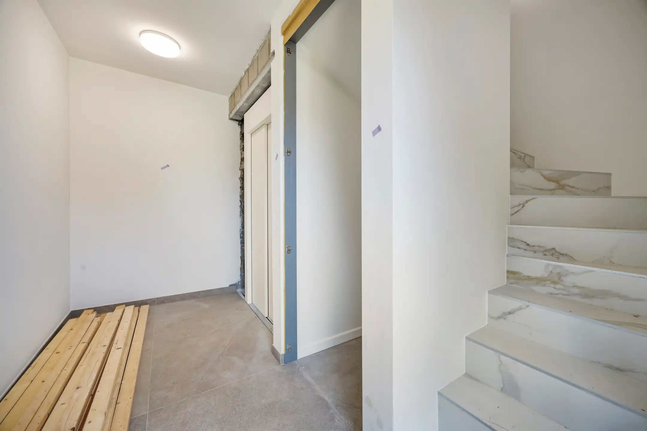 Luxueus afgewerkt gelijkvloersappartement met 3 slaapkamers foto 15