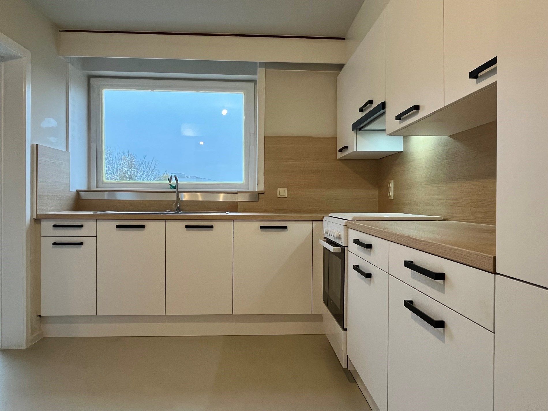 Appartement te koop in Roeselare!  foto 3