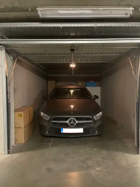 Instapklaar modern appartement met 2 slaapkamers en garage foto 16