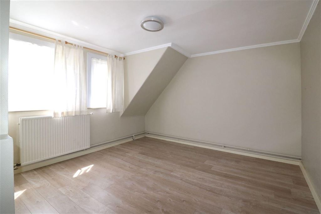 Ruime gezinswoning op een rustige locatie!  foto 7
