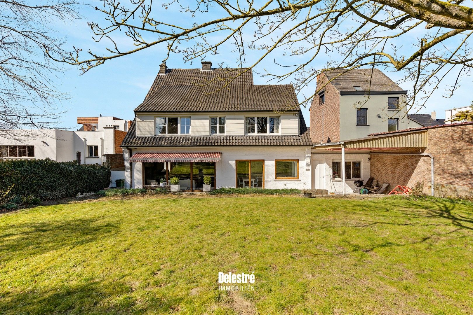 STANDINGVOLLE WONING MET GROTE ZO TUIN EREMBODEGEM foto 15