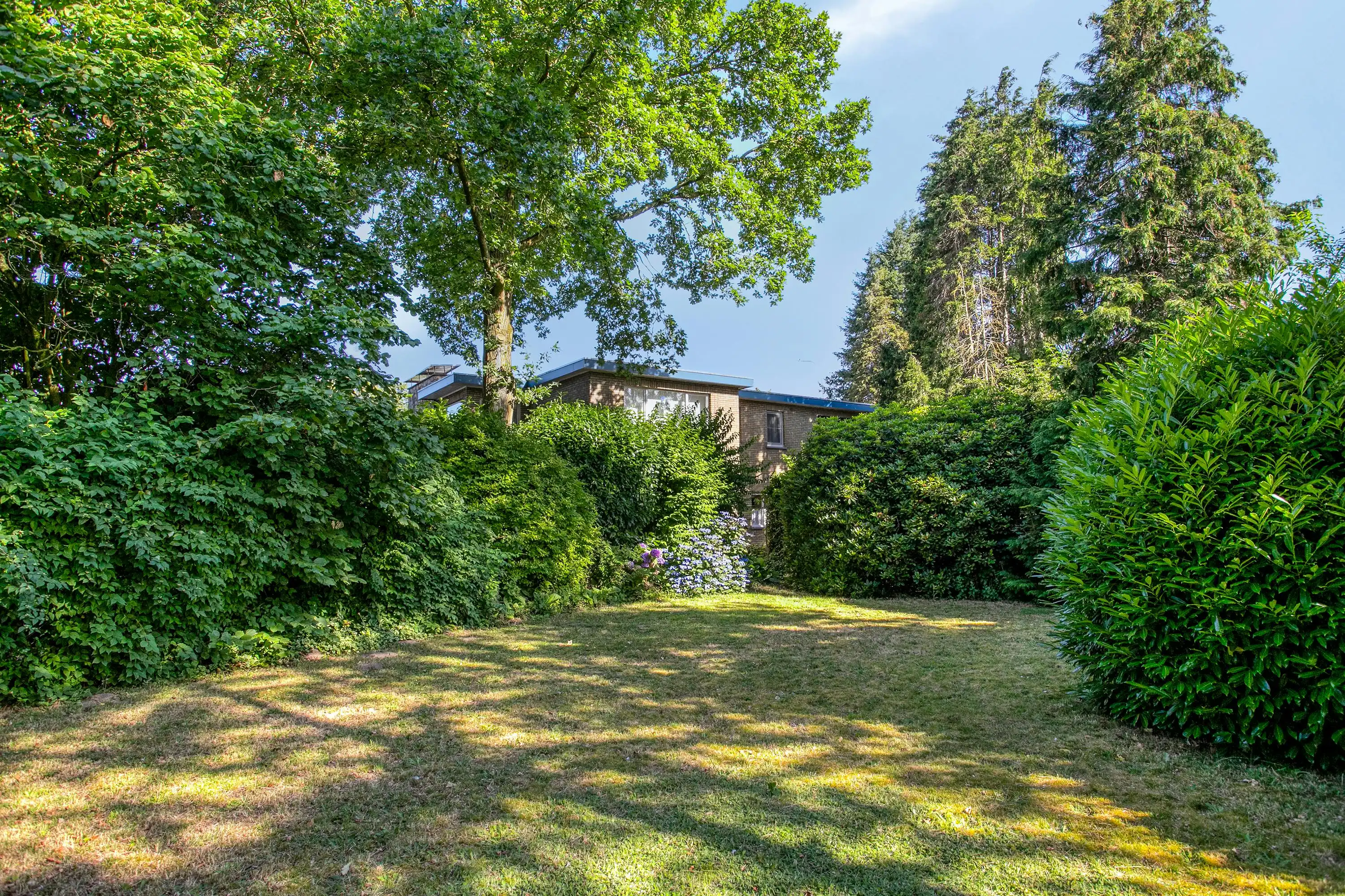 Unieke karakterwoning op 1.411 m² met tal van mogelijkheden foto 21