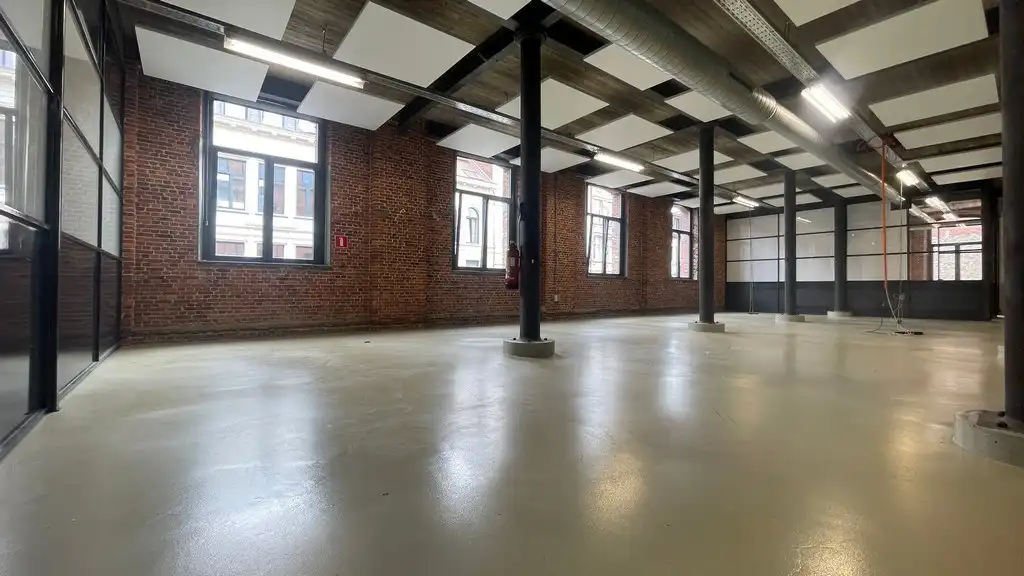 Uniek loftkantoor te huur nabij 't Eilandje in Antwerpen foto 12