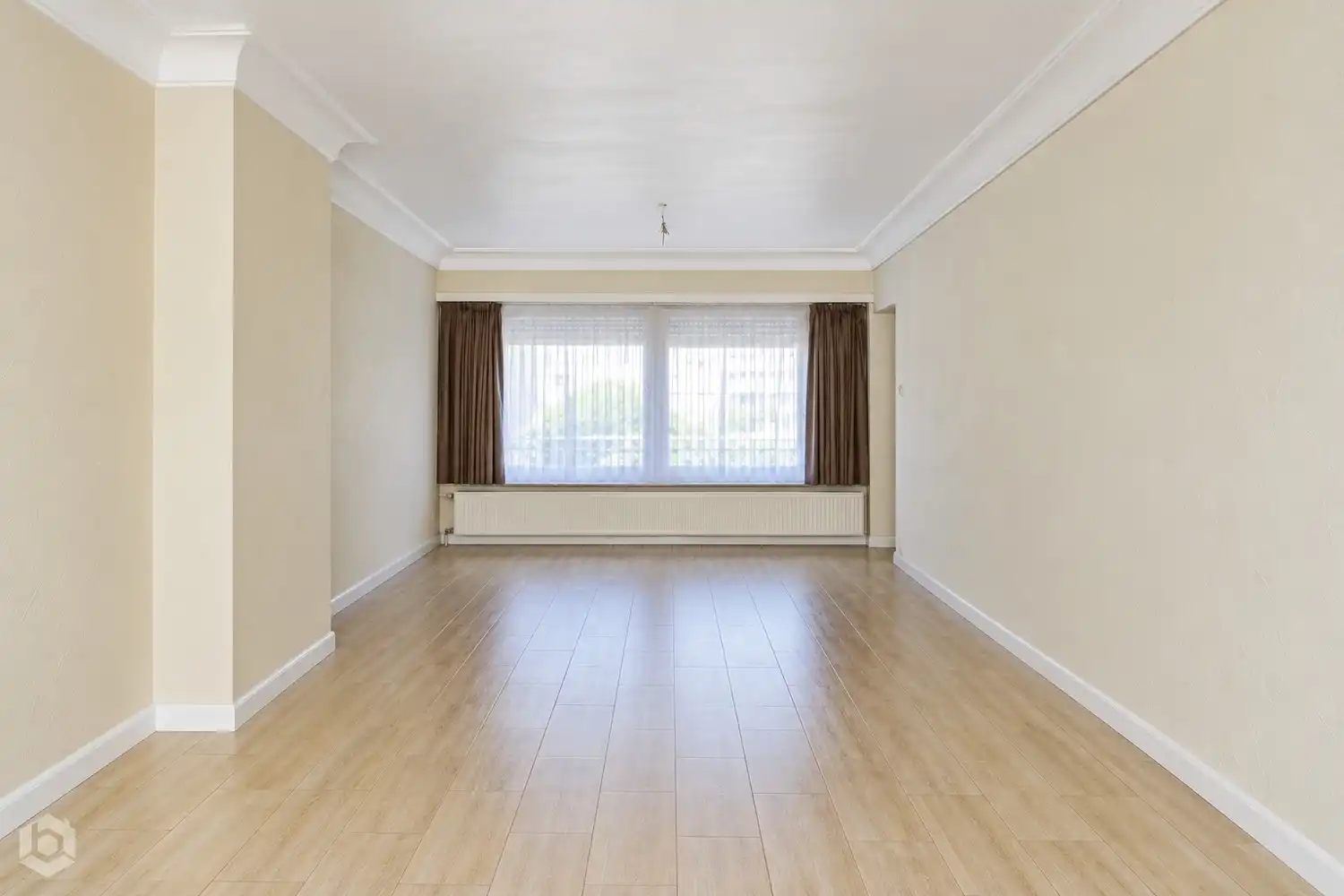 Instapklare woning met 4 slpkrs en ruime tuin te Niel foto 5