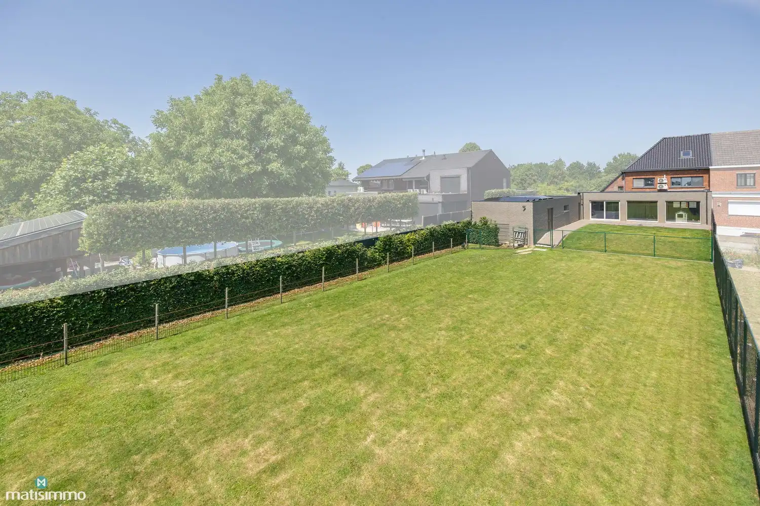 GROTENDEELS GERENOVEERDE EN ENERGIEZUINIGE GEZINSWONING MET ZUIDGERICHTE TUIN VAN 832M² EN GARAGE VAN 73 M² foto 35