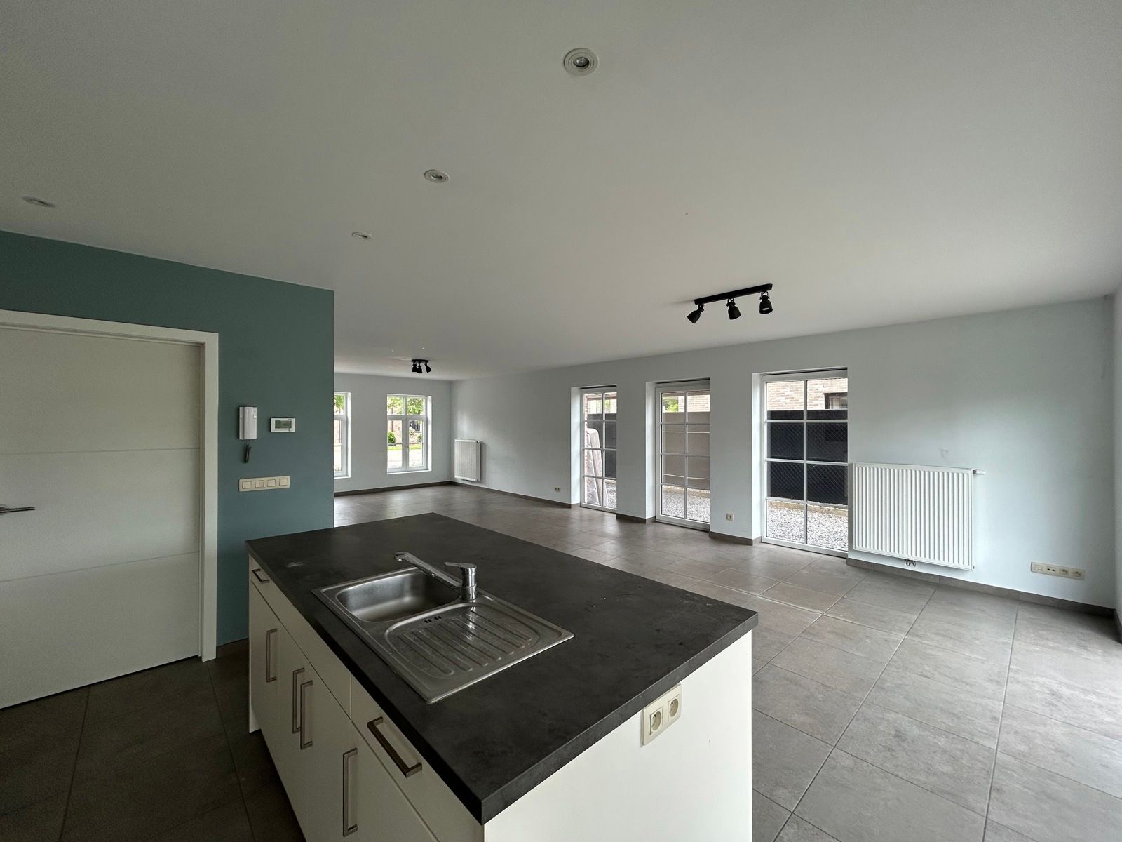 VASTGOED RIJKEN: Prachtige halfvrijstaande nieuwbouwwoning met 3 slaapkamers en mooie tuin! foto 10