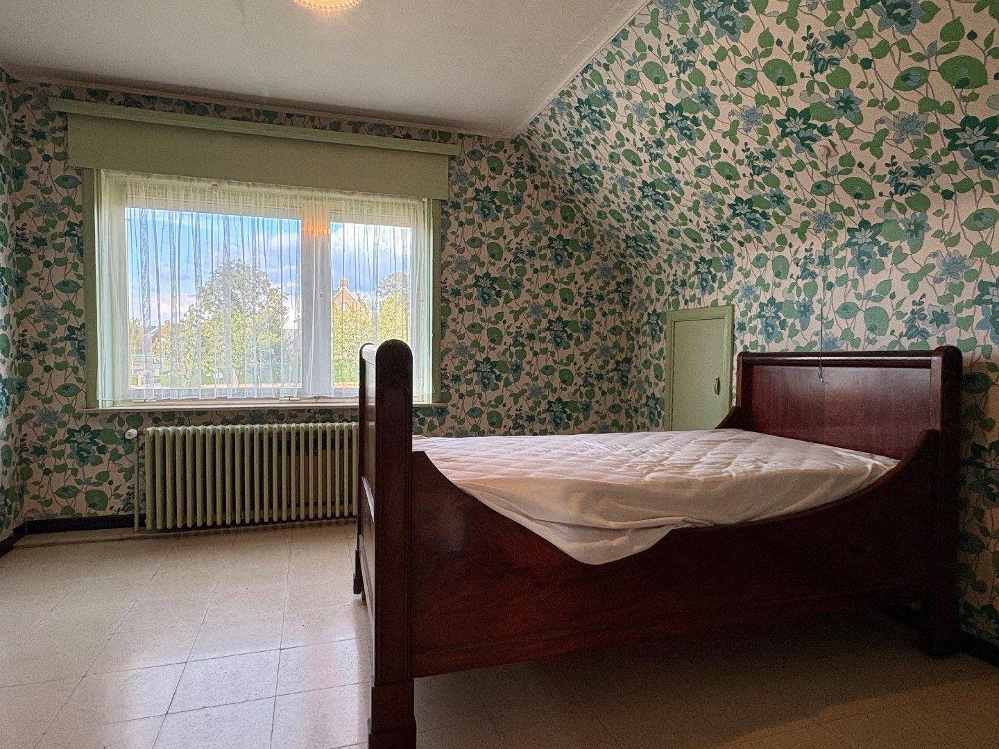 Alleenstaande woning te koop in Ooigem met 4 slaapkamers, een perceel van 1244m² en een vrijstaande grote garage foto 12