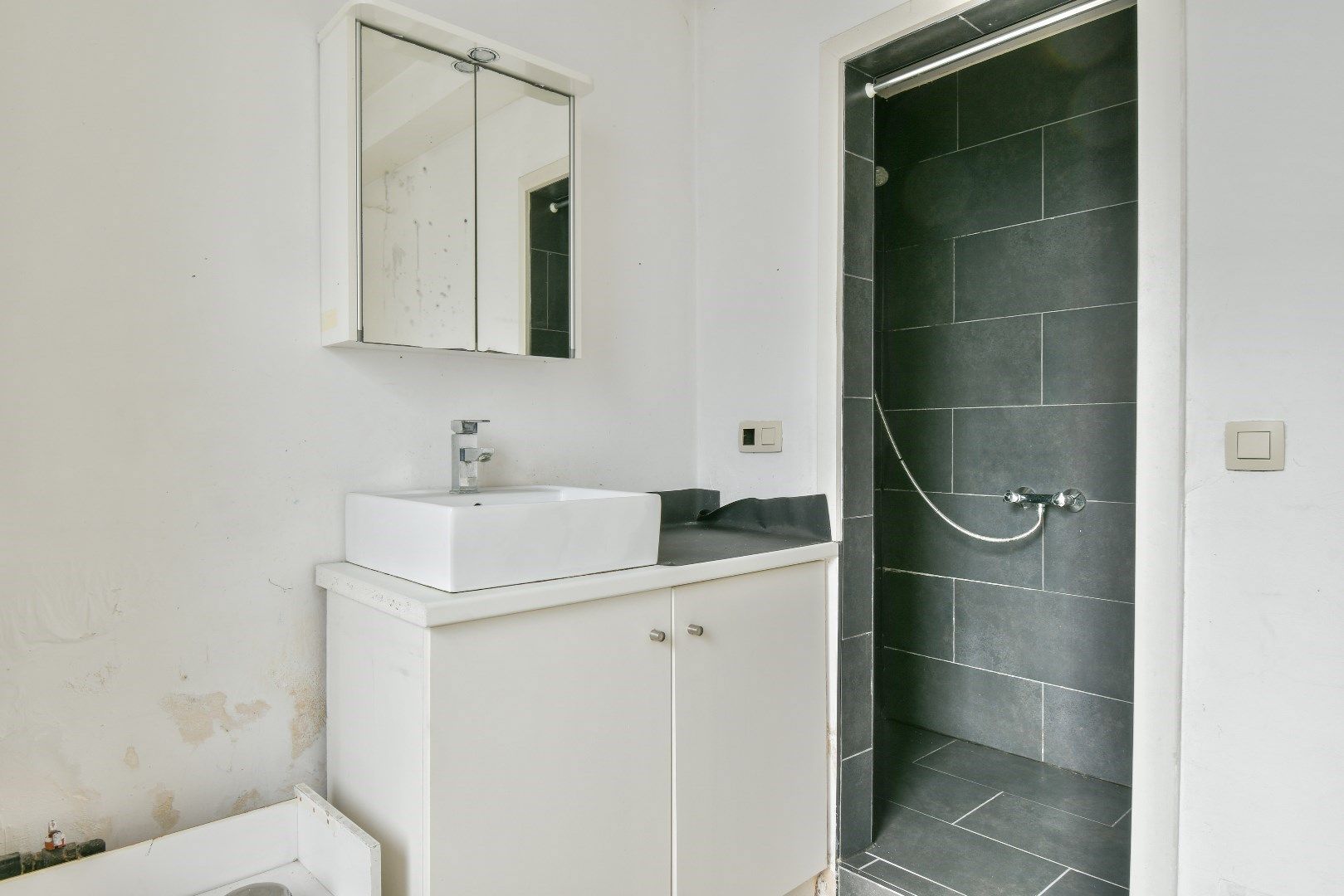 Gezellige instapklare woning in het hartje van Roeselare! foto 5
