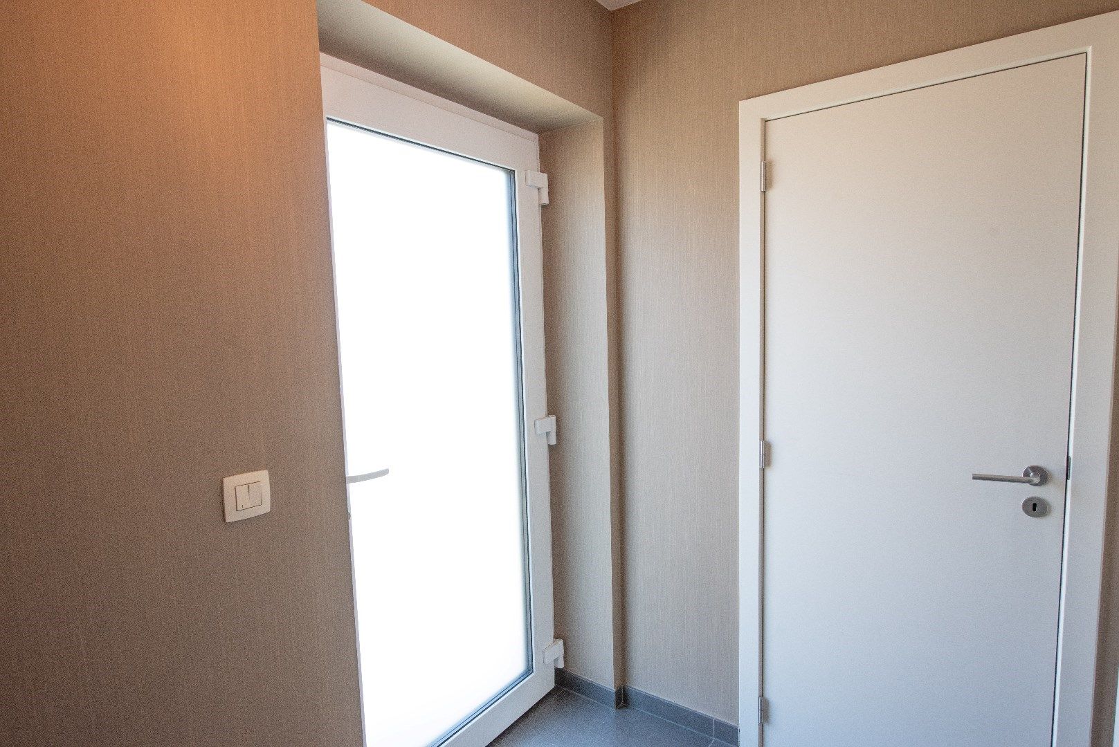 Te Koop: Energiezuinige woning (bouwjaar 2012) in Sint-Eloois-Vijve foto 6