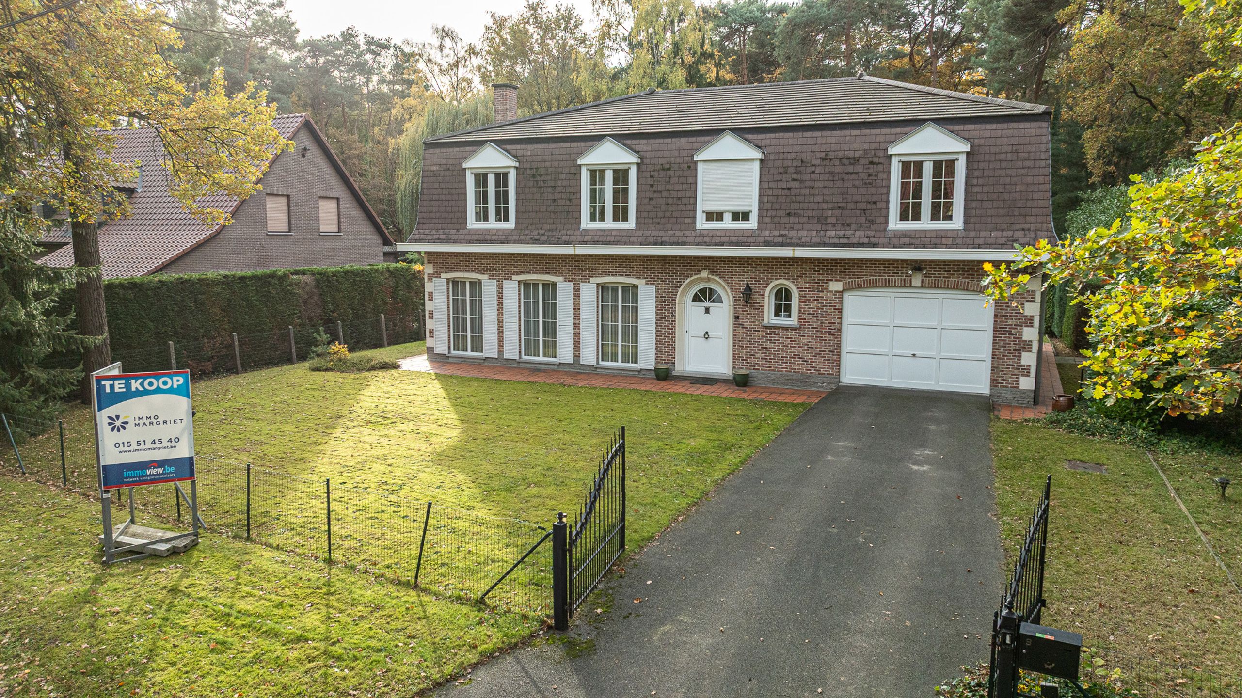 Hoofdfoto van de publicatie: Ruime gezinswoning  in residentiële, groene omgeving