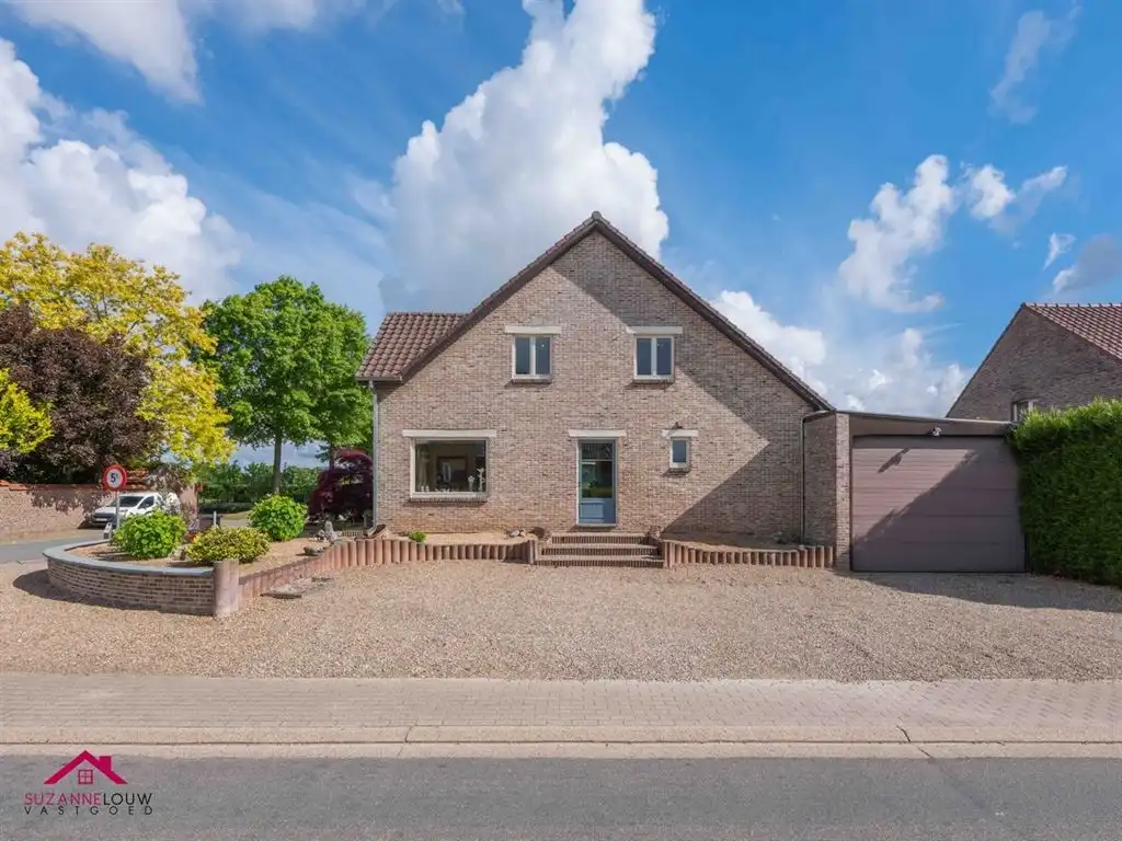 Riante vrijstaande woning met praktijkruimte foto 3