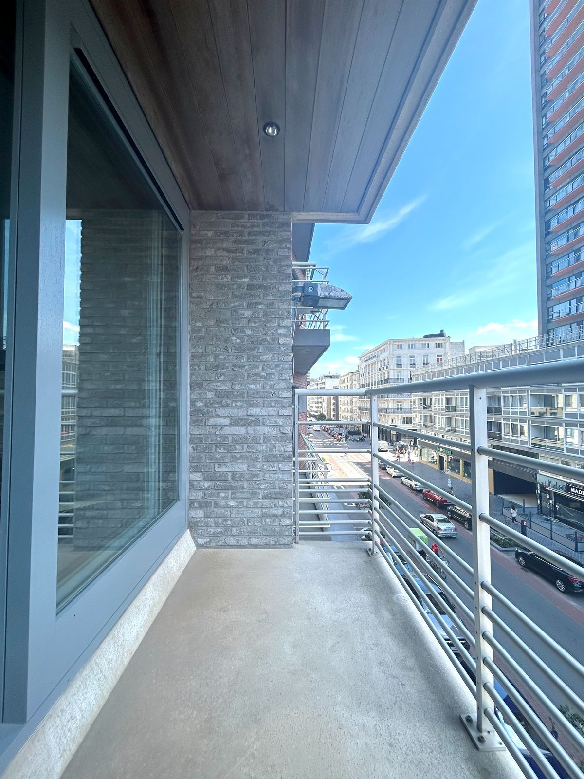 Modern appartement met zonnig terras op een zucht van het strand foto 4
