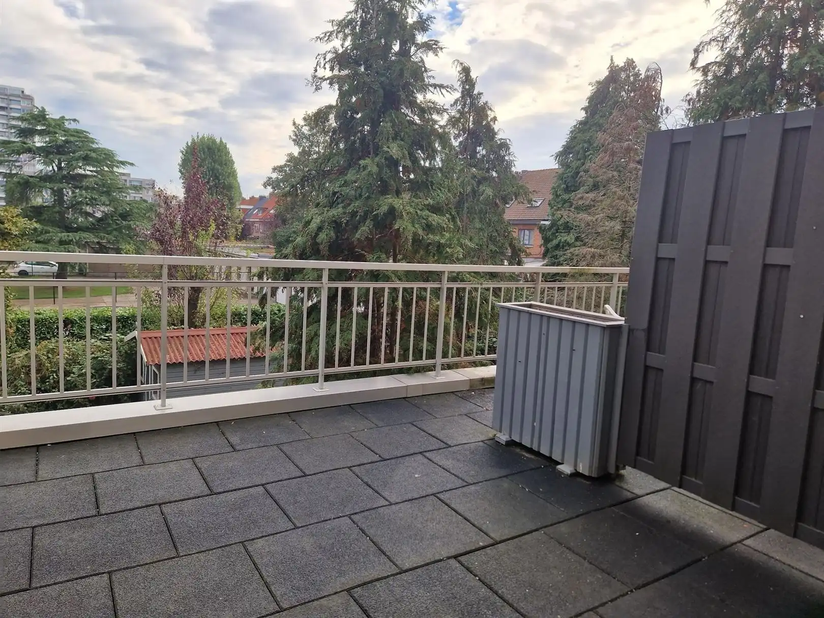 Gerenoveerd appartement gunstig gelegen op Linkeroever.  foto 8