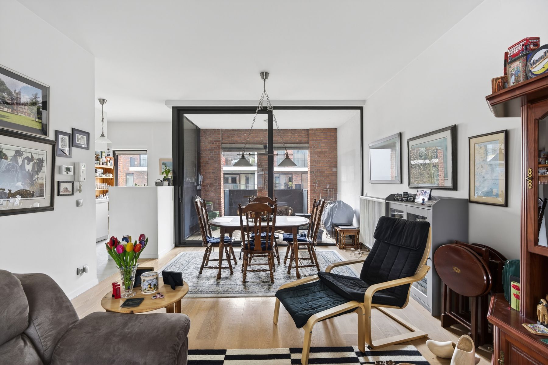 Ruim 3 slpk. appartement nabij centrum Gent foto 3