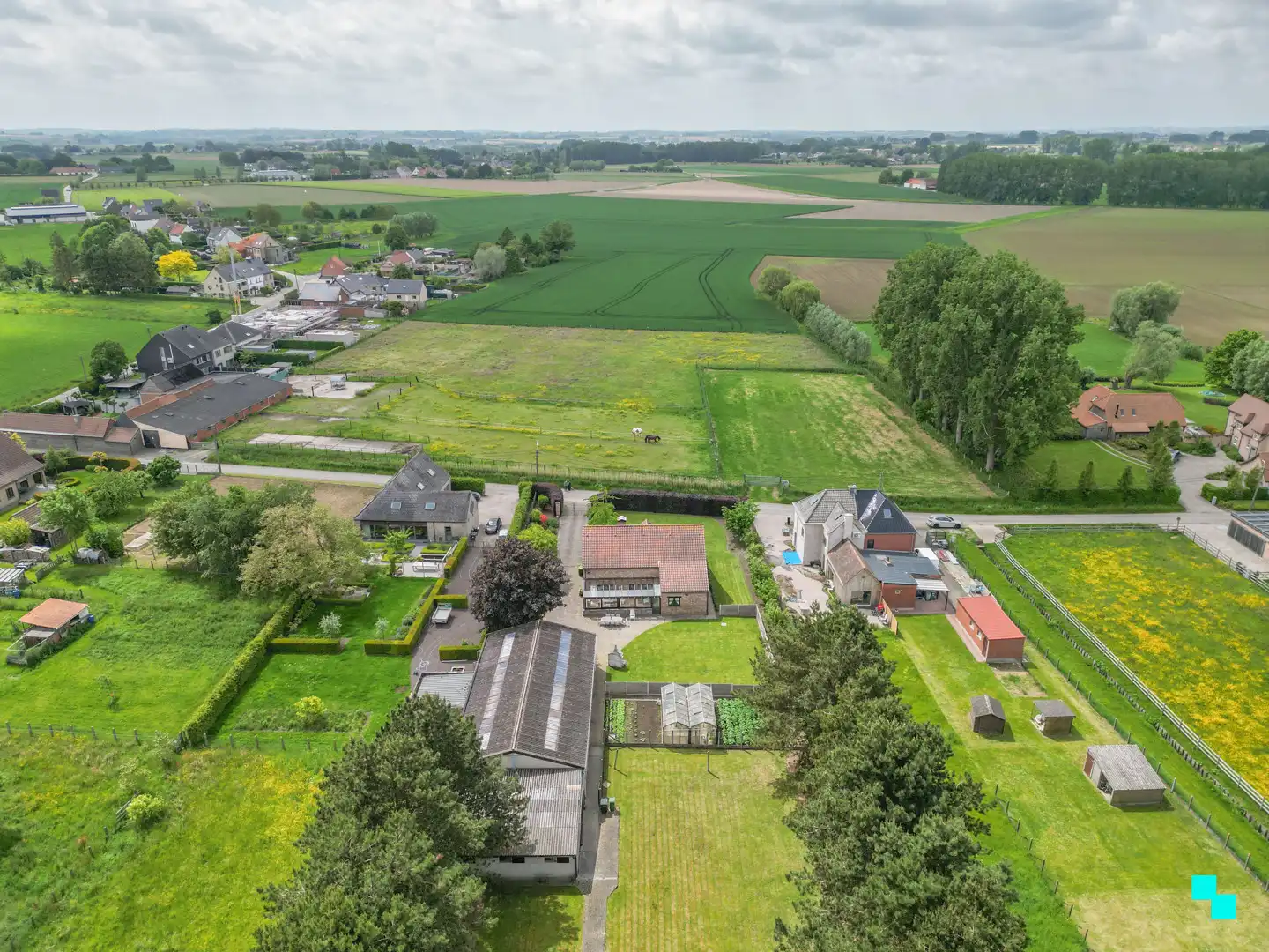 Charmante woning met magazijn te Balegem foto 29