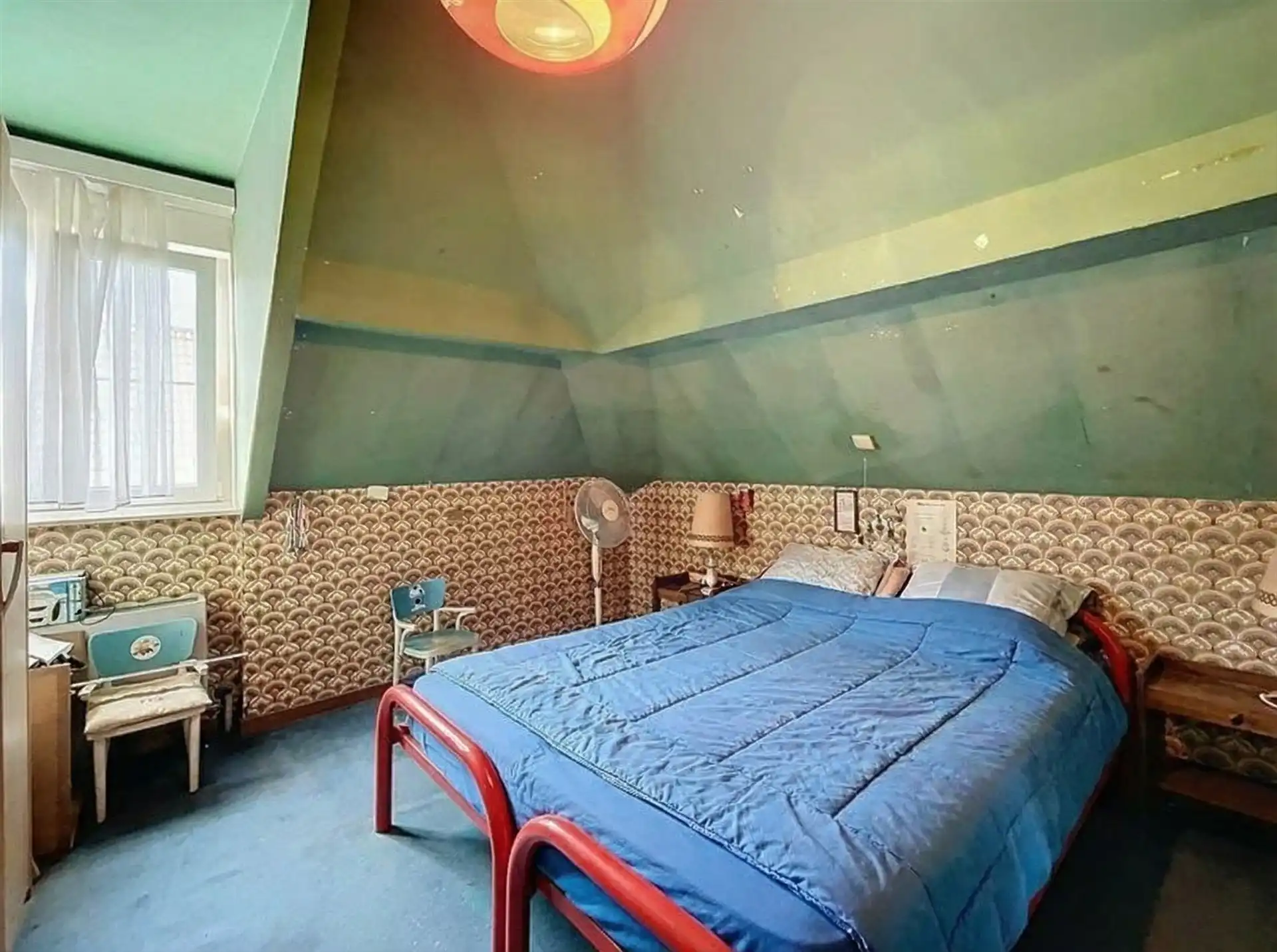 Gezinswoning met garage op perceel van 900m² met weids uitzicht! foto 8