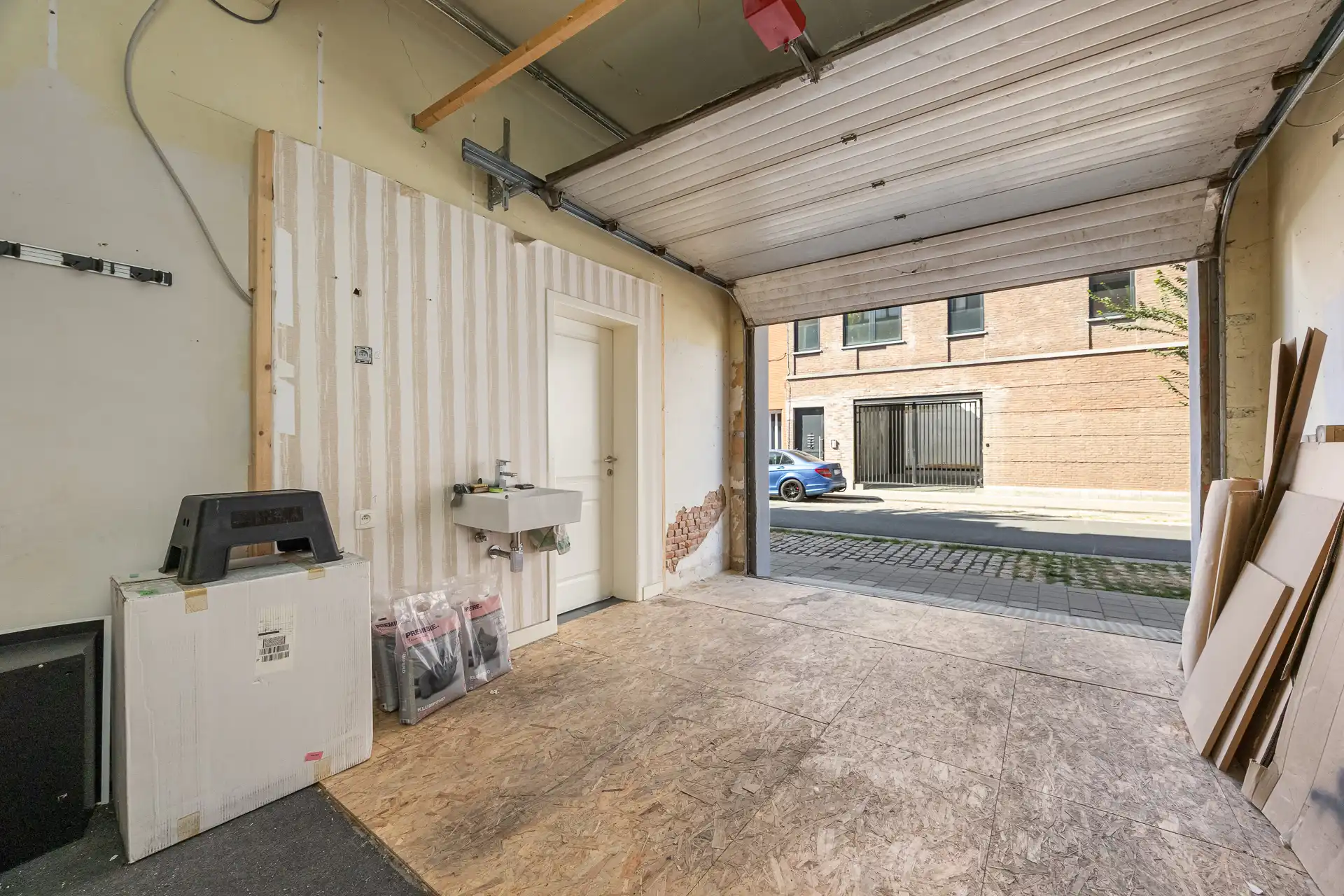 RUIME woning: 3 slpk, 2 badk, garage, terras & koer foto 19