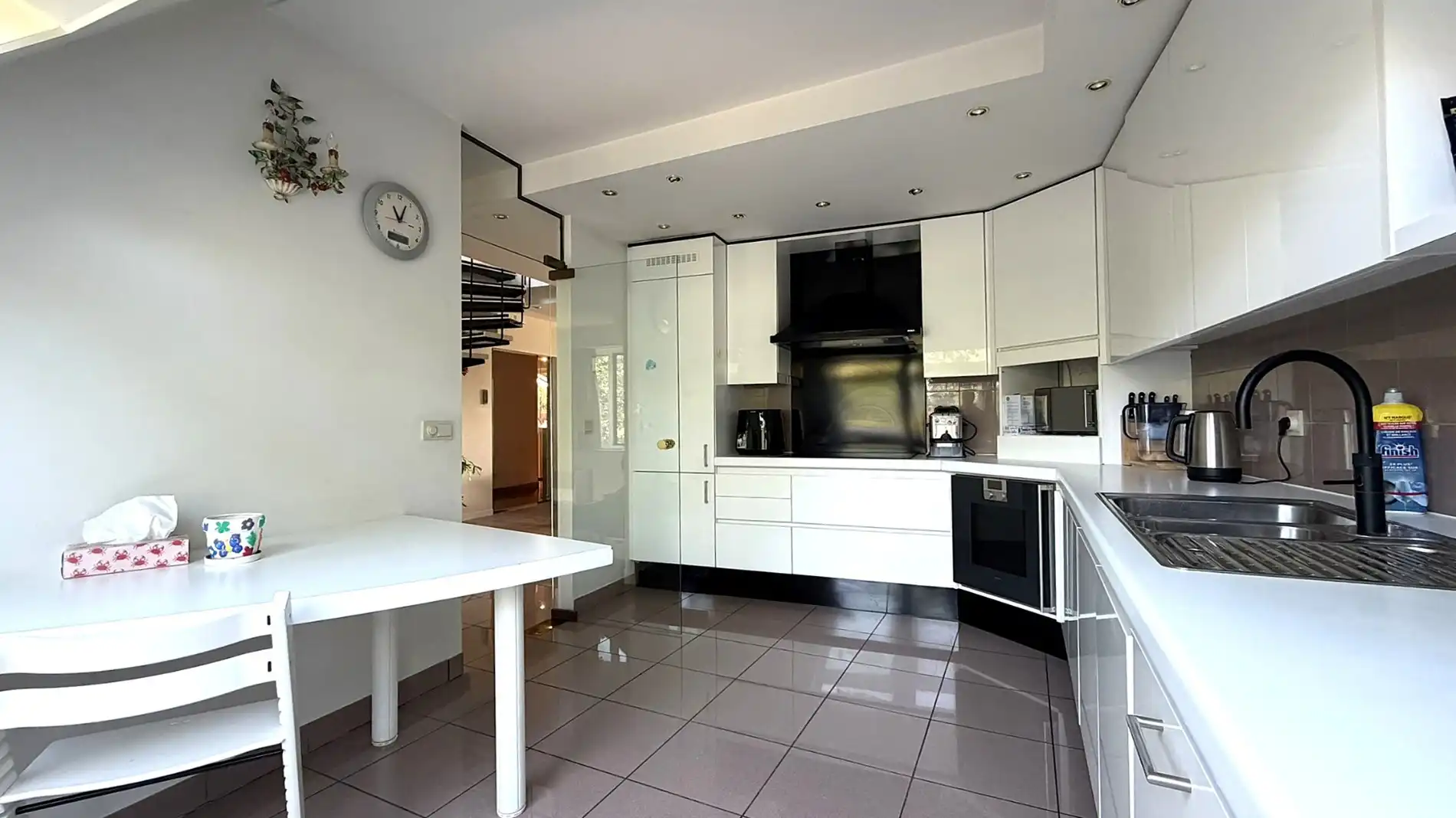 Ruime duplex penthouse met fantastisch zicht op de Golf van Brasschaat! foto 9