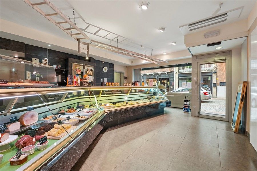 KNAPPE HANDELSRUIMTE IN HET CENTRUM VAN SINT-TRUIDEN foto 5