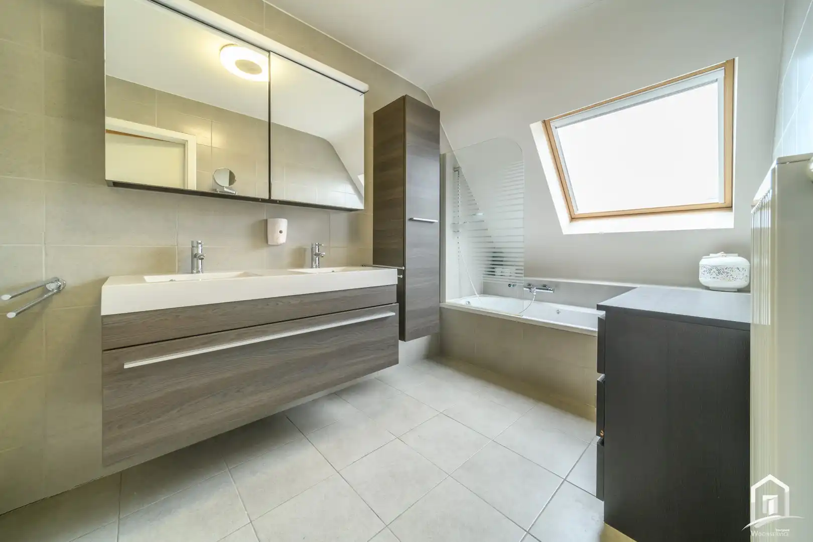 Bemeubeld appartement in hartje van Aalst foto 12