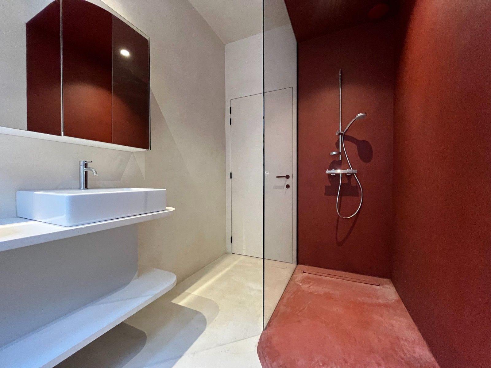 INSTAPKLAAR APPARTEMENT TE KOOP - CENTRUM KORTRIJK foto 23