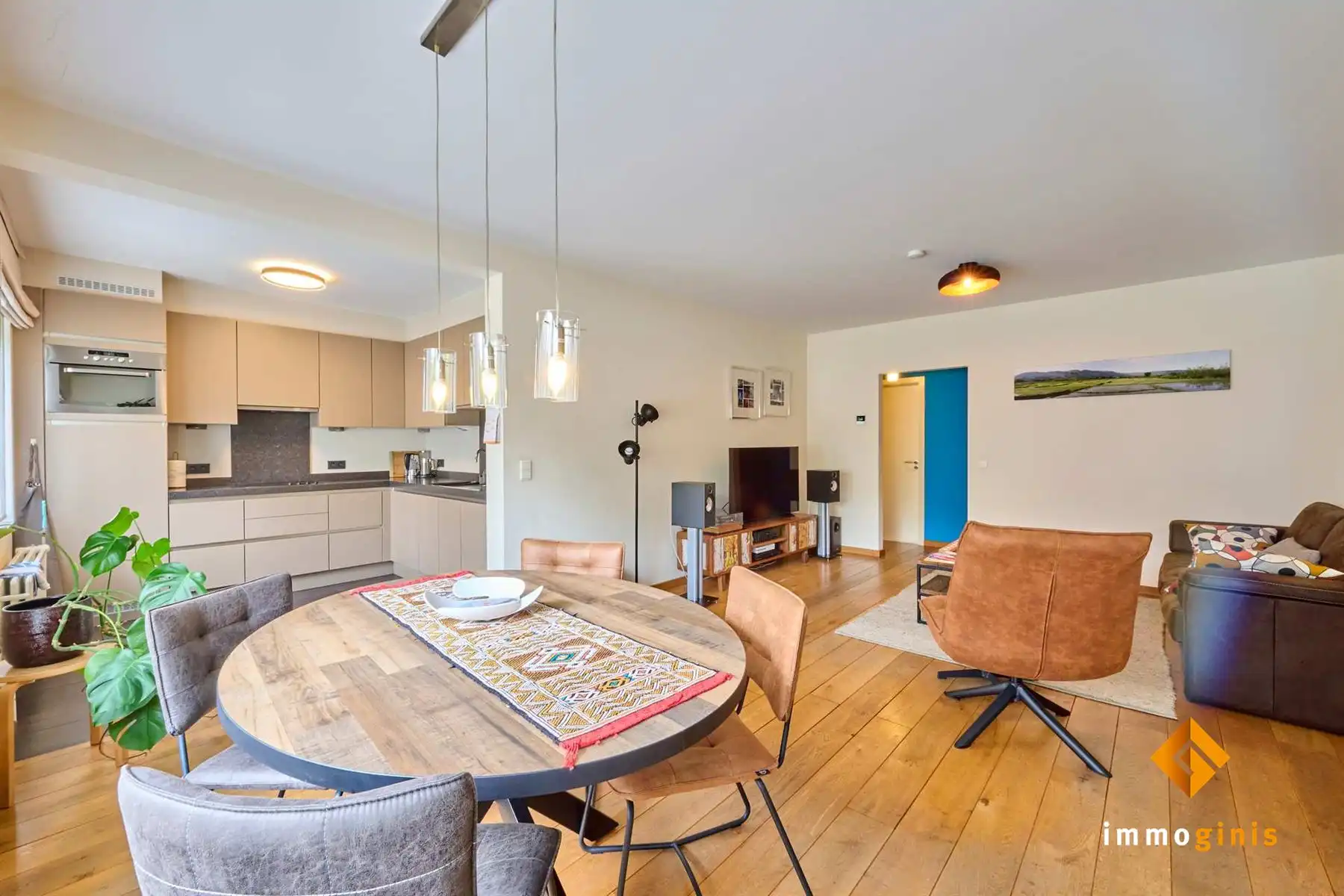 Gelijkvloers appartement met 2 à 3 slaapkamers en gezellig tuintje, in het centrum van Hamont. foto 4