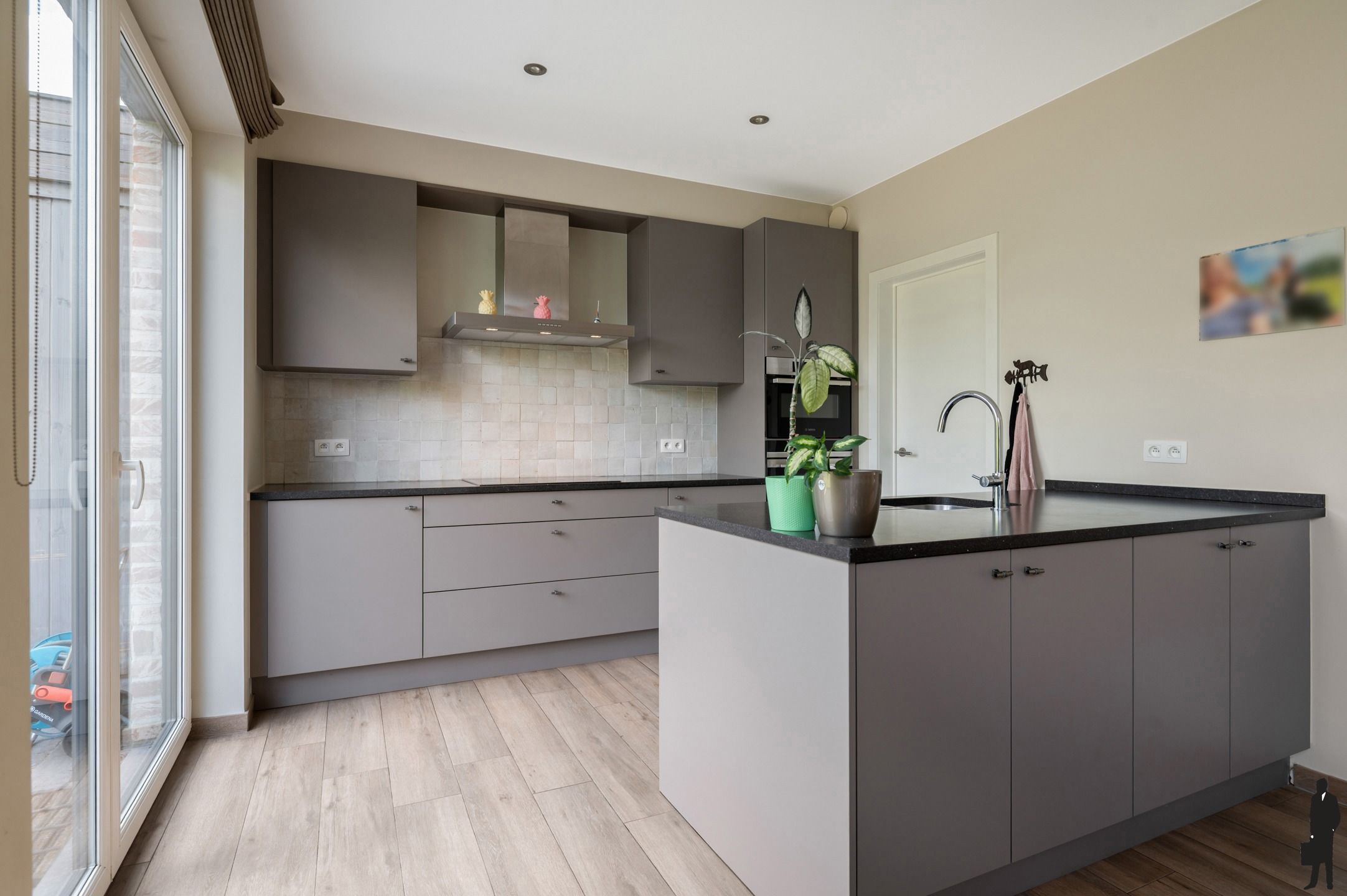 Instapklare woning in kindvriendelijke wijk! foto 12