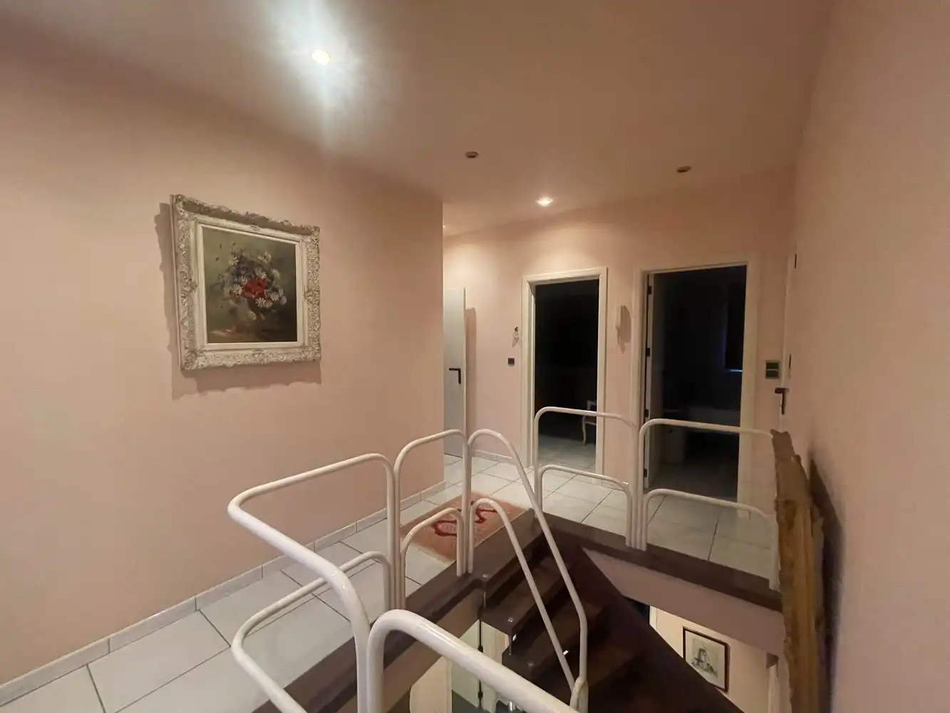 Gunstig gelegen woning met groot terras/tuin + een inpandige én een aparte garage foto 22