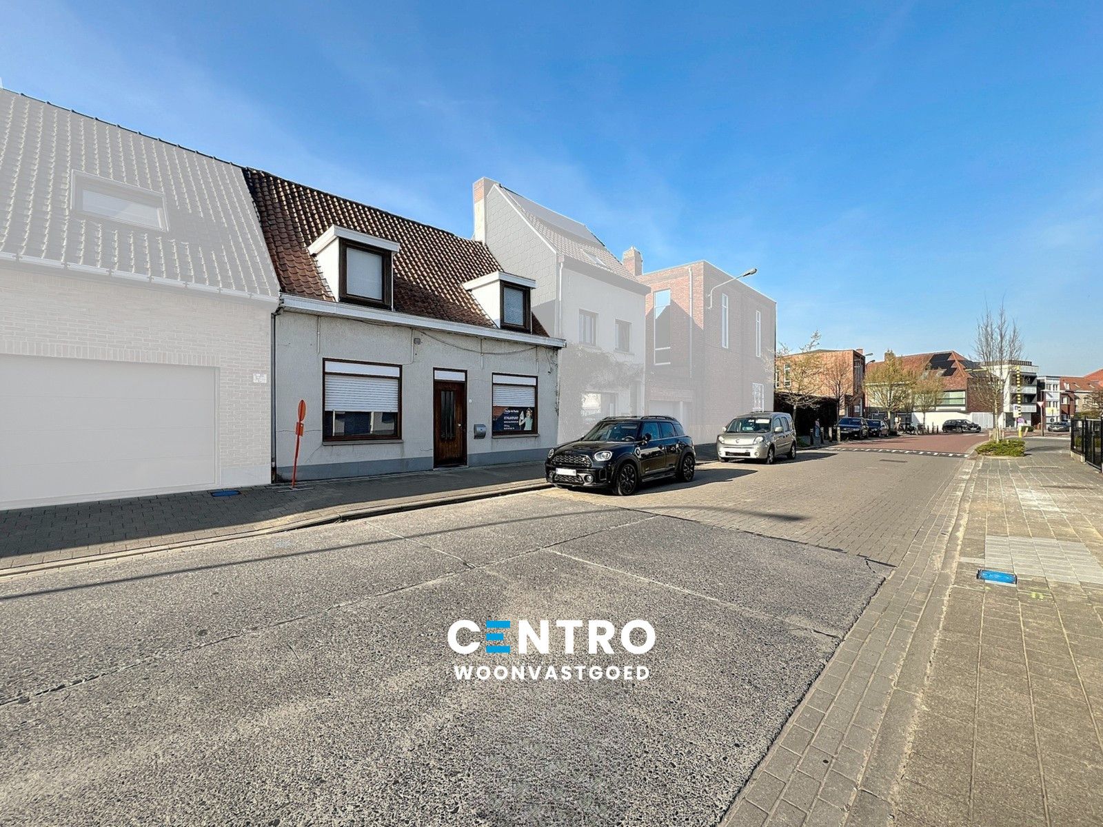 Hoofdfoto van de publicatie: Voor de snelle beslisser! Leuke, BETAALBARE,  verder af te werken STARTERS-woning in het centrum van HEULE.