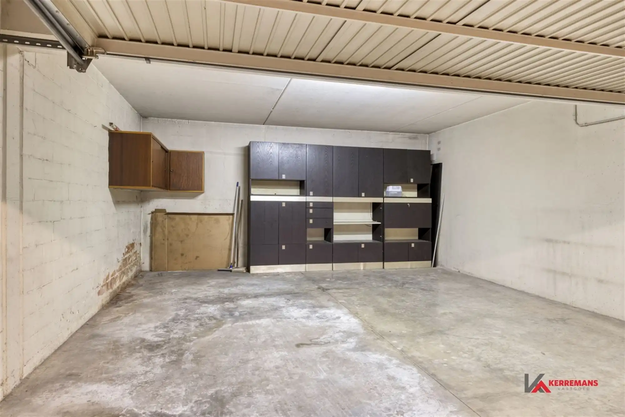 Instapklaar appartement met 3 slaapkamers en garage.  foto 21