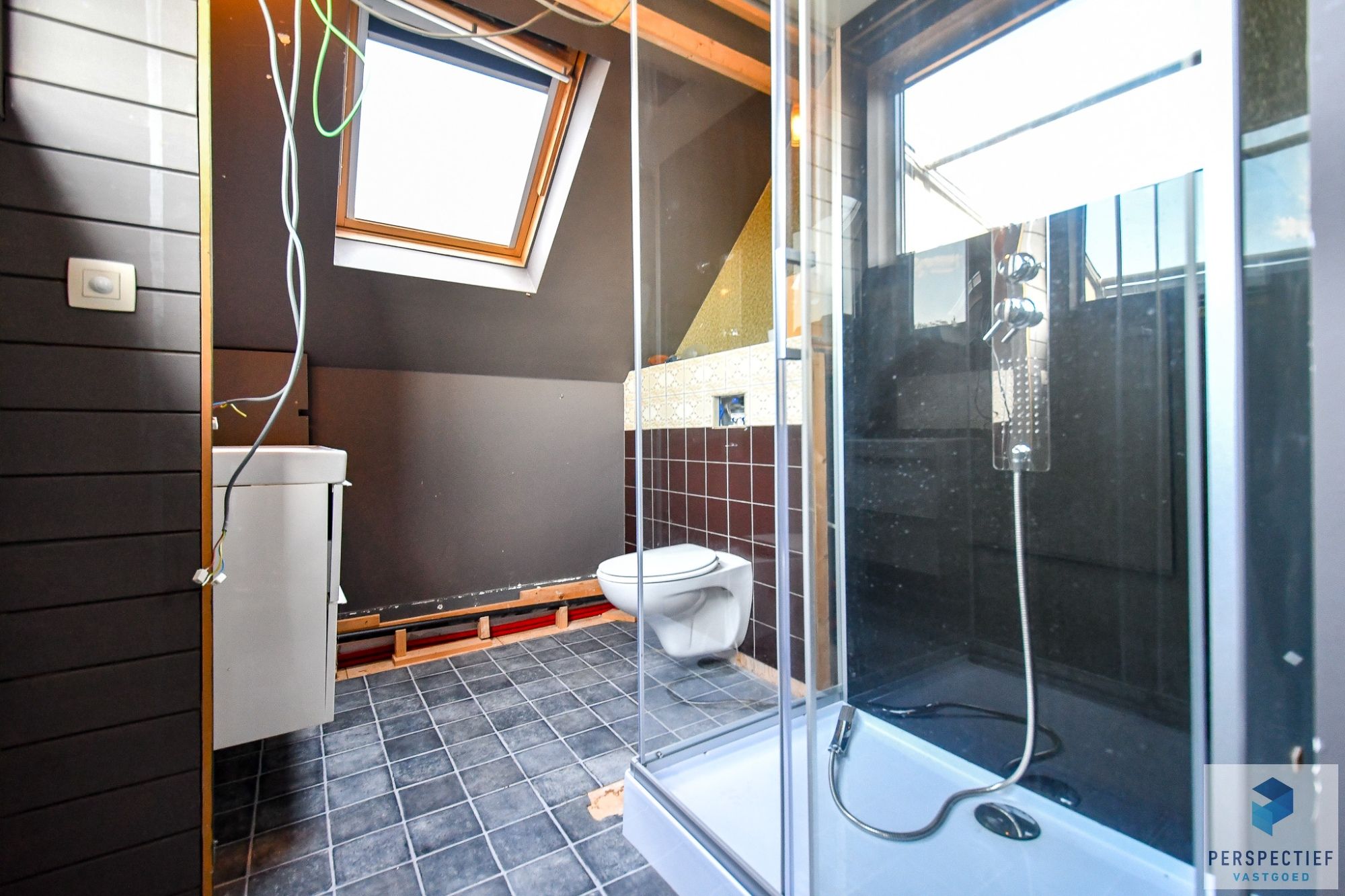 RUIM HANDELSPAND met WOONST op GUNSTIGE ligging - MOGELIJKHEID TOT AANKOOP NAASTLIGGENDE WONING met ZWEMBAD foto 26