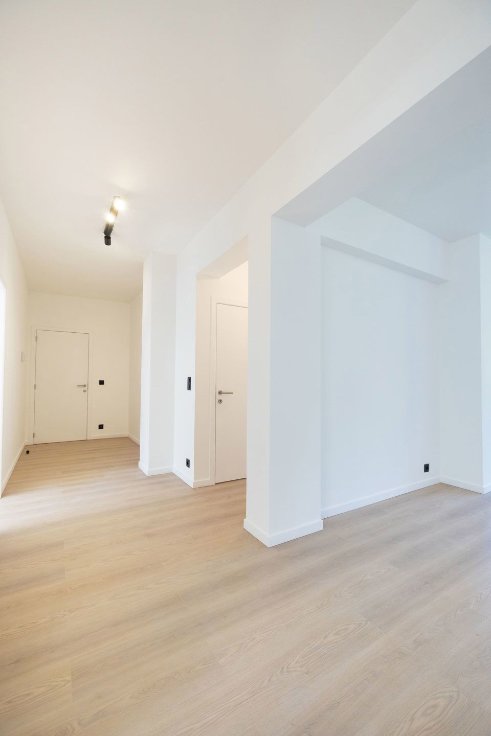 Volledig gerenoveerd appartement - EPC: B- foto 6