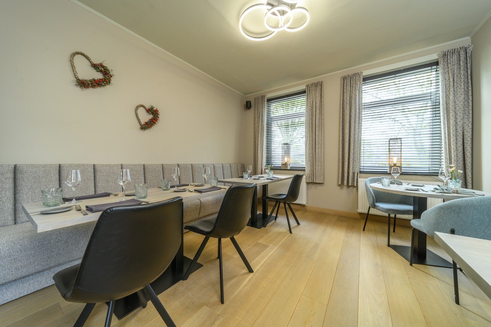 DISCRETE VERKOOP – Charmante eigendom / restaurant op landelijke toplocatie foto {{pictureIndex}}