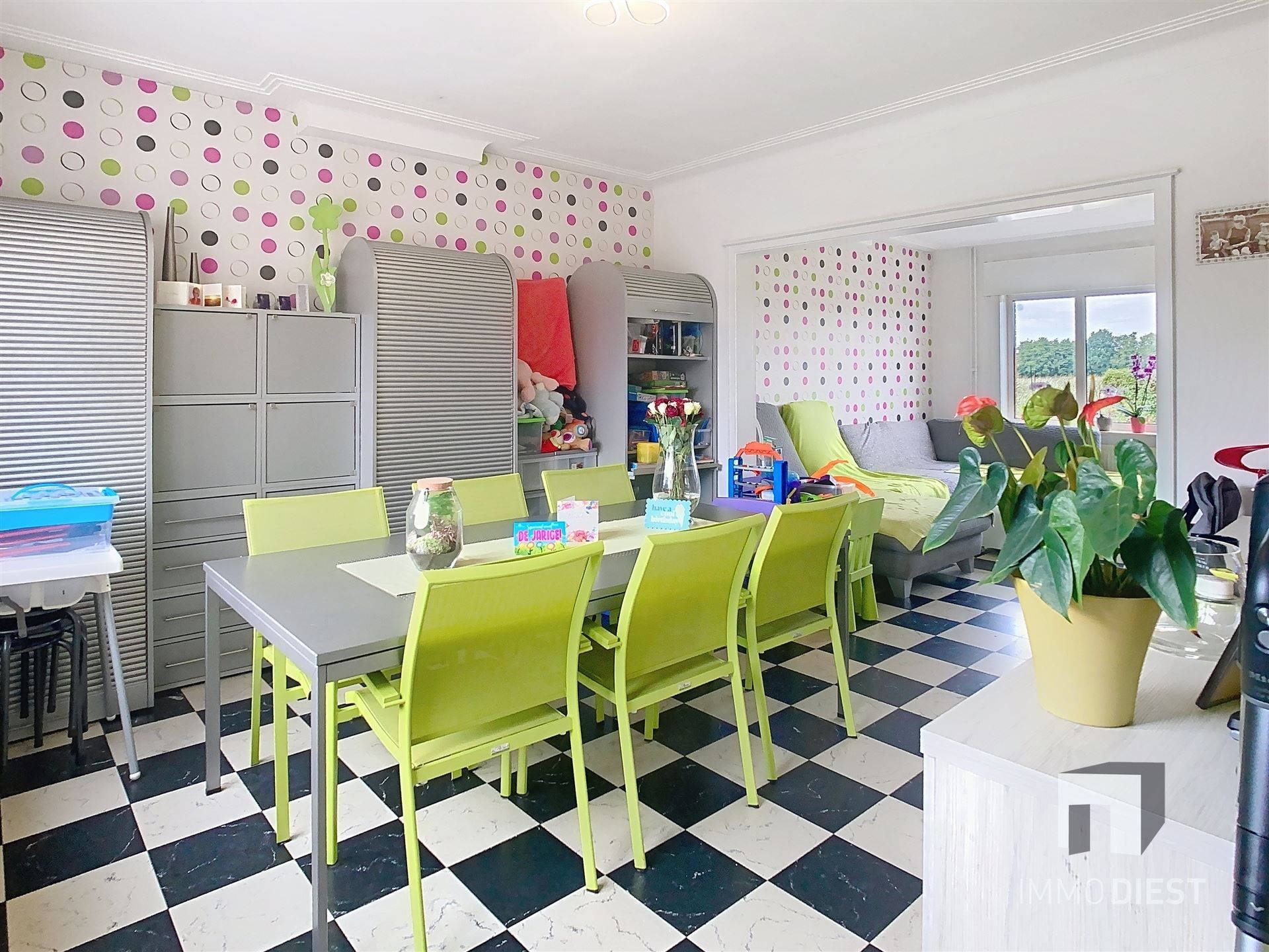 Gerenoveerde woning met knappe ligging en 4 slaapkamers foto 11