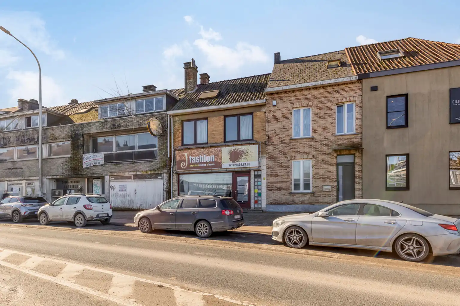 Gebouw gemengd gebruik en potentieel als eengezinswoning foto 3