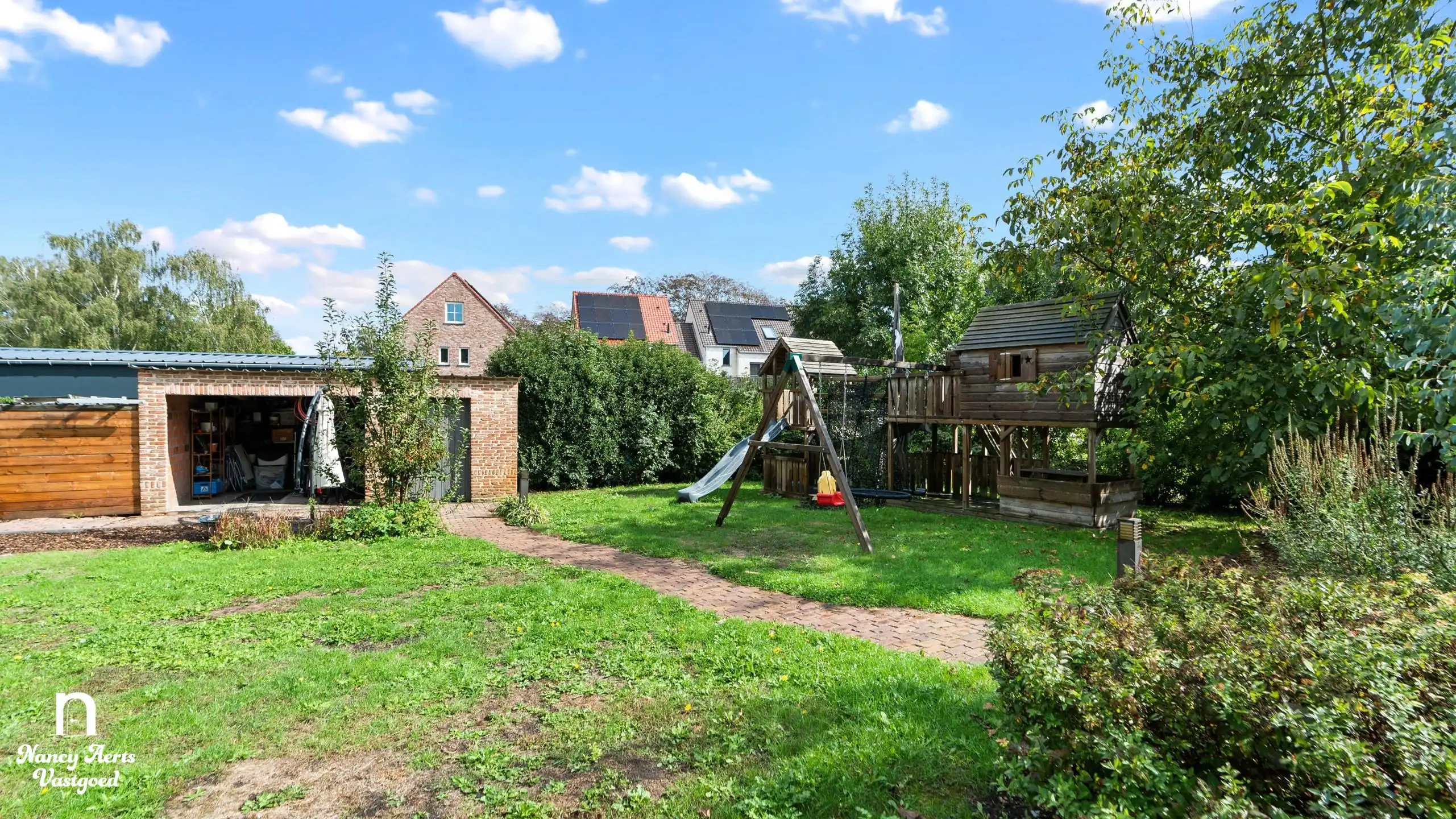 Verrassend ruime woning met aparte studio op rustige locatie foto 16