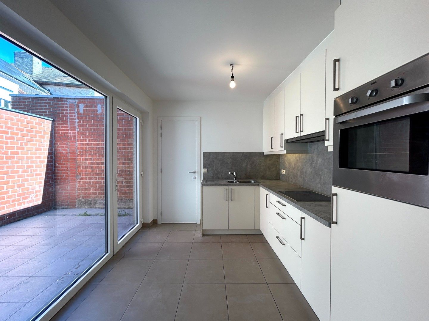 Instapklare woning met 3 slaapkamers in het centrum van Beveren (Roeselare)! foto 7