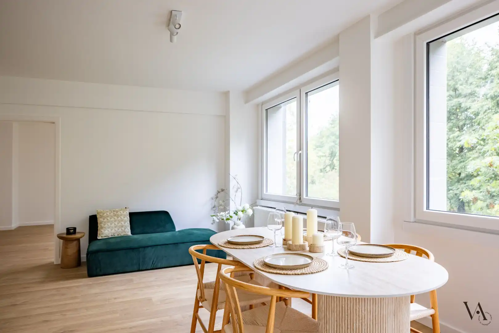 Zonnig hoekappartement met 2 slaapkamers op toplocatie in Leuven foto 3