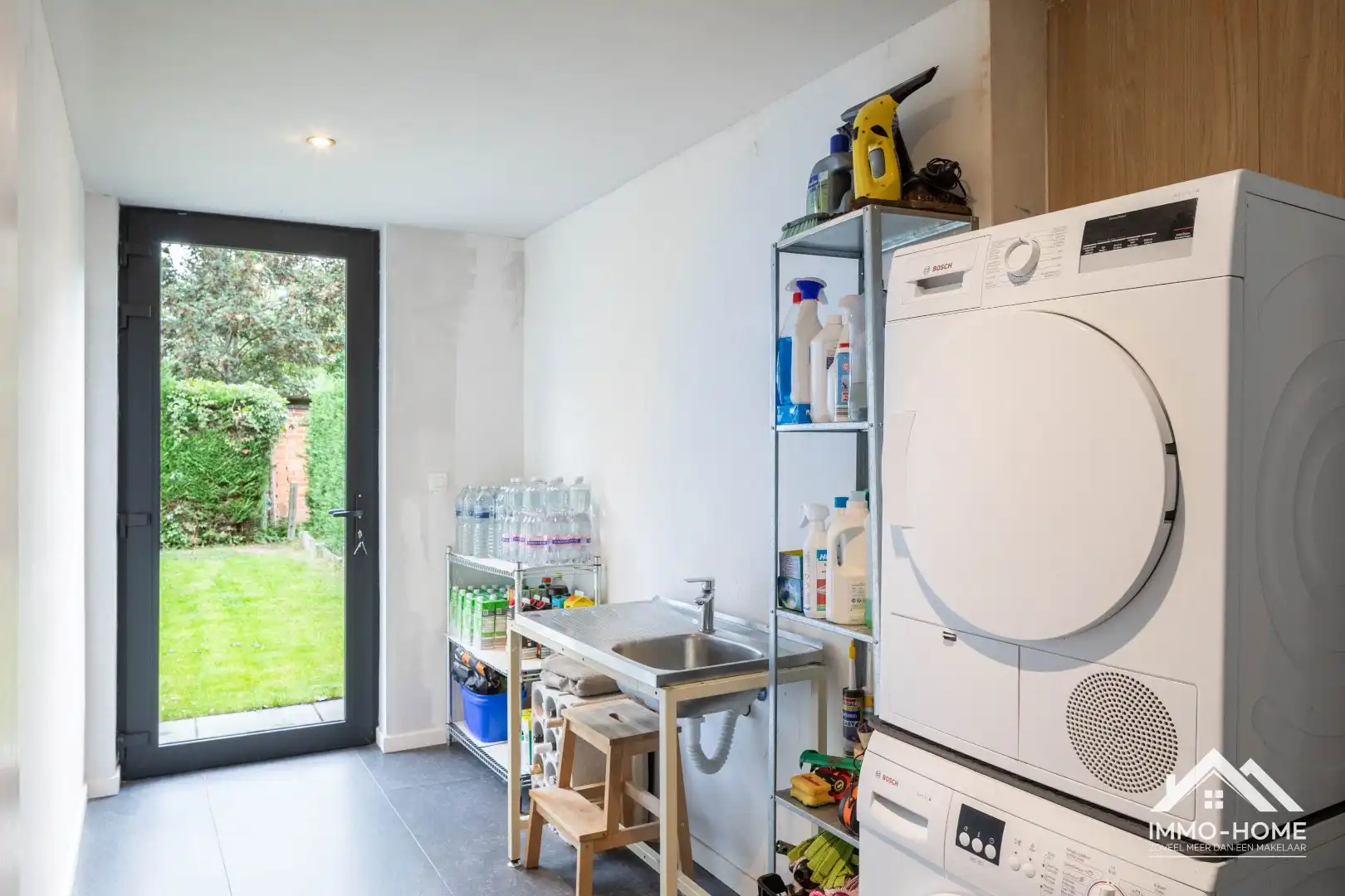 Prachtige gerenoveerde woning op een topligging in Sint-Amandsberg! foto 29