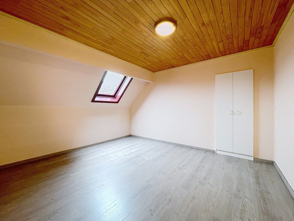 Charmante woning in het centrum van Staden met uitweg achteraan foto 9